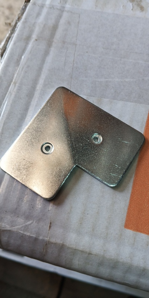 Cabinet Corner Joint, 2 Holes