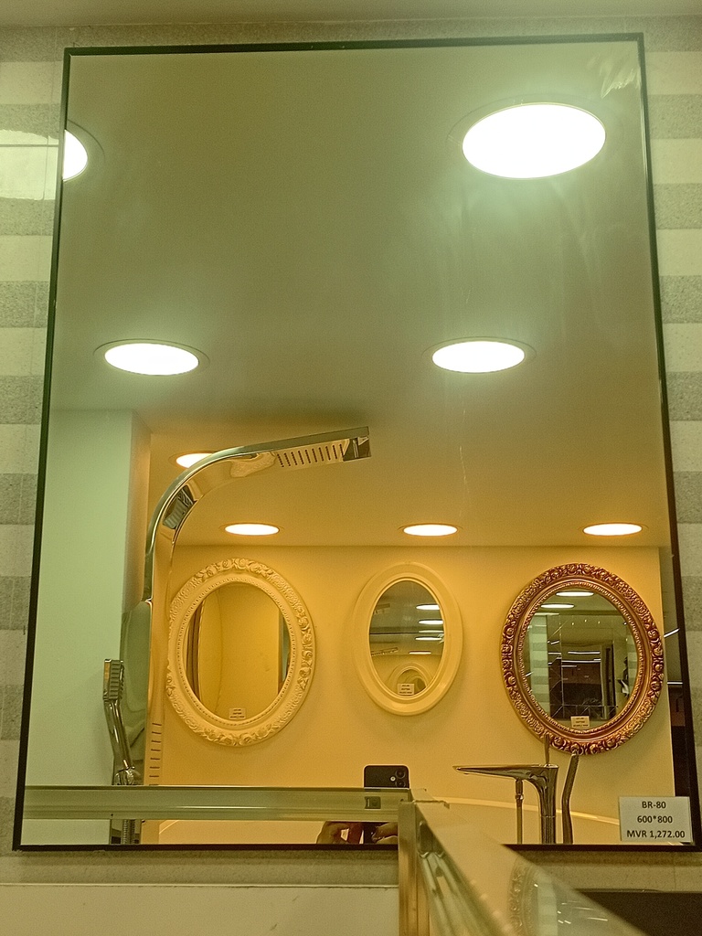 MIRROR black frame 600X800mm BOX CODE: A4-4