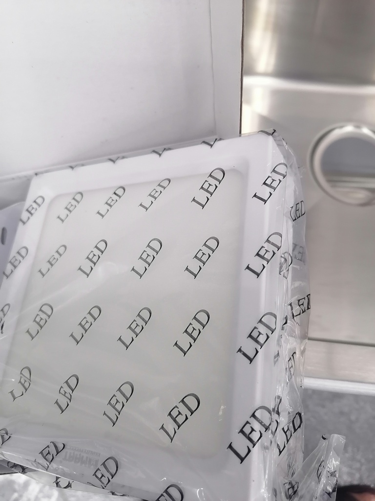 LED SURFACE PANEL MAAT BRAND 12W SQUARE WHITE MESP-P805-SQ12W
LP-004