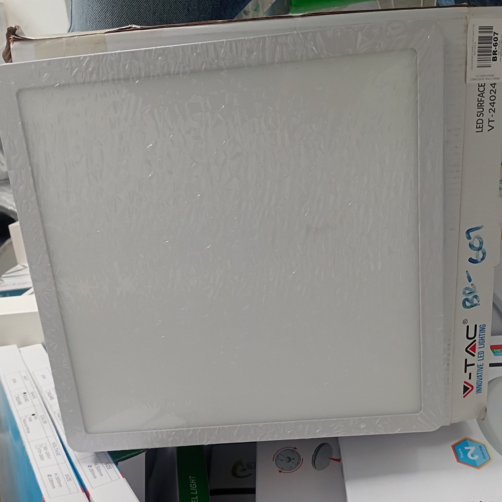 LED SURFACE PANEL LIGHT SQ WH 24W BRAND V-TAC