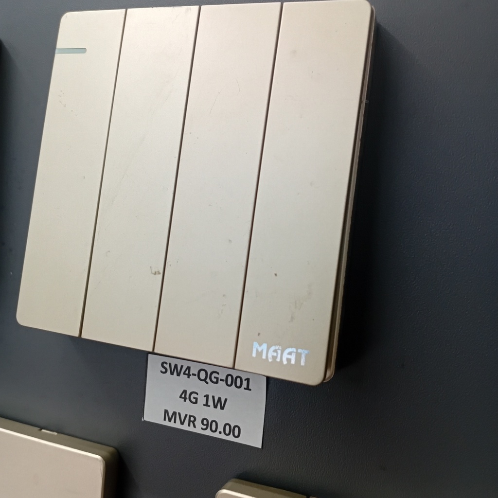 4 GANG 1 WAY  SWITCH  GOLD PLATED 
 Box Code: Q5C4Q/1Y