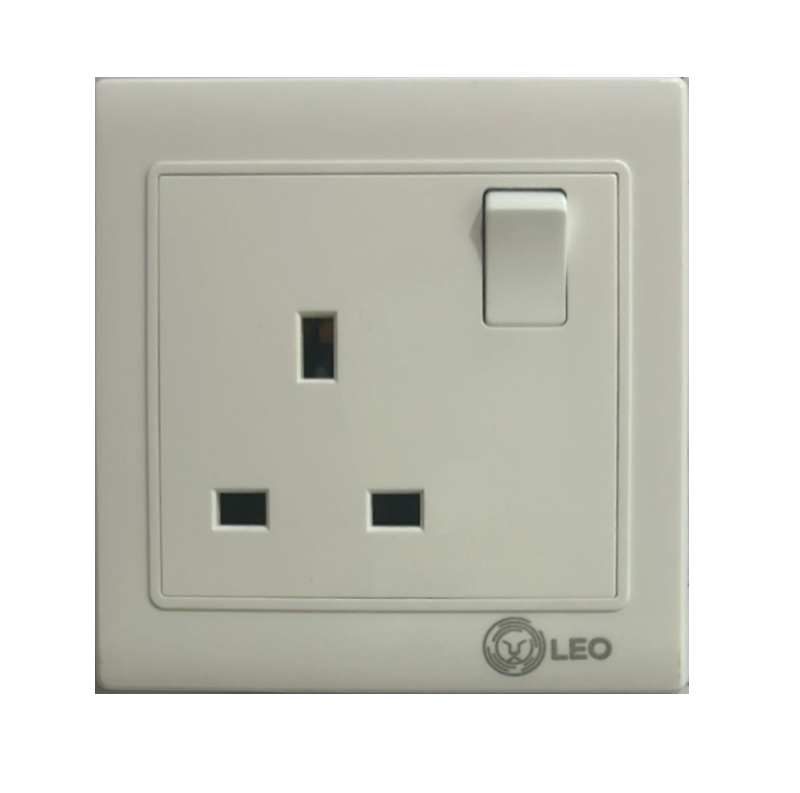 Three Pin - 13A UK socket LK4056, 86x86mm 13A250V