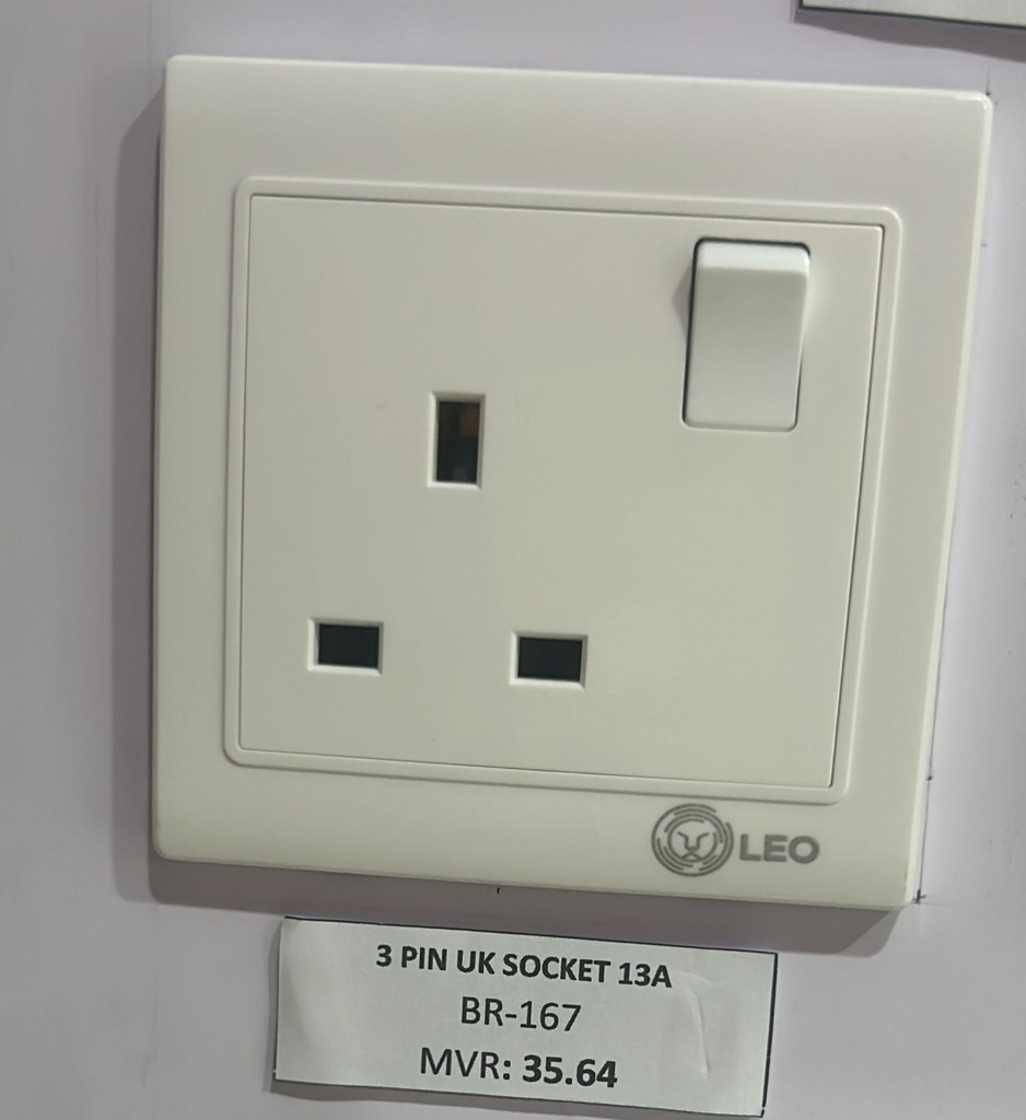 Three Pin - 13A UK socket LK4056, 86x86mm 13A250V