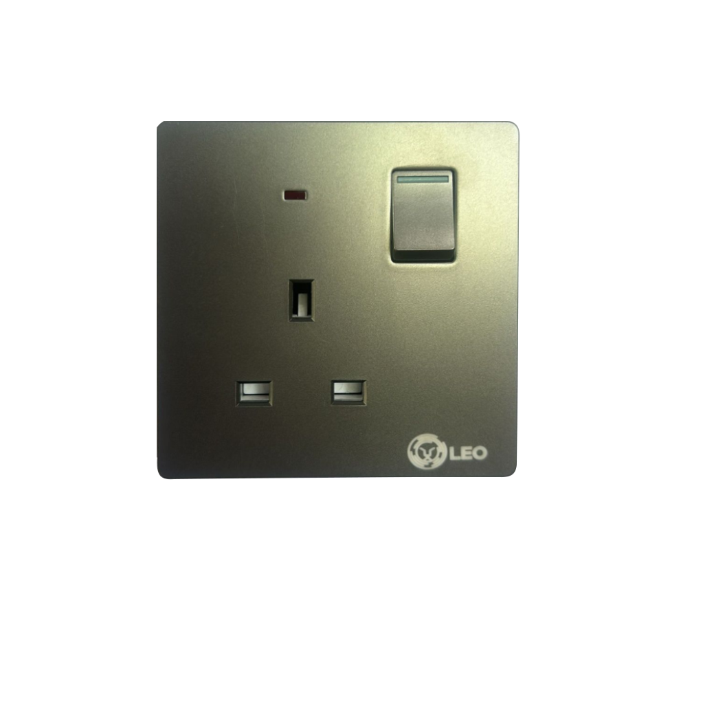 Three Pin - Doubel pole 13A socket with switch D2055, 86x86mm 13A250V