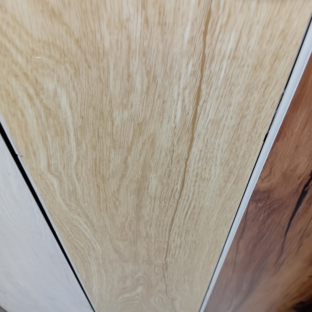 PVCPARQUET FL-PVC-013 4X0.7 FEET
Box Code: PDL8018