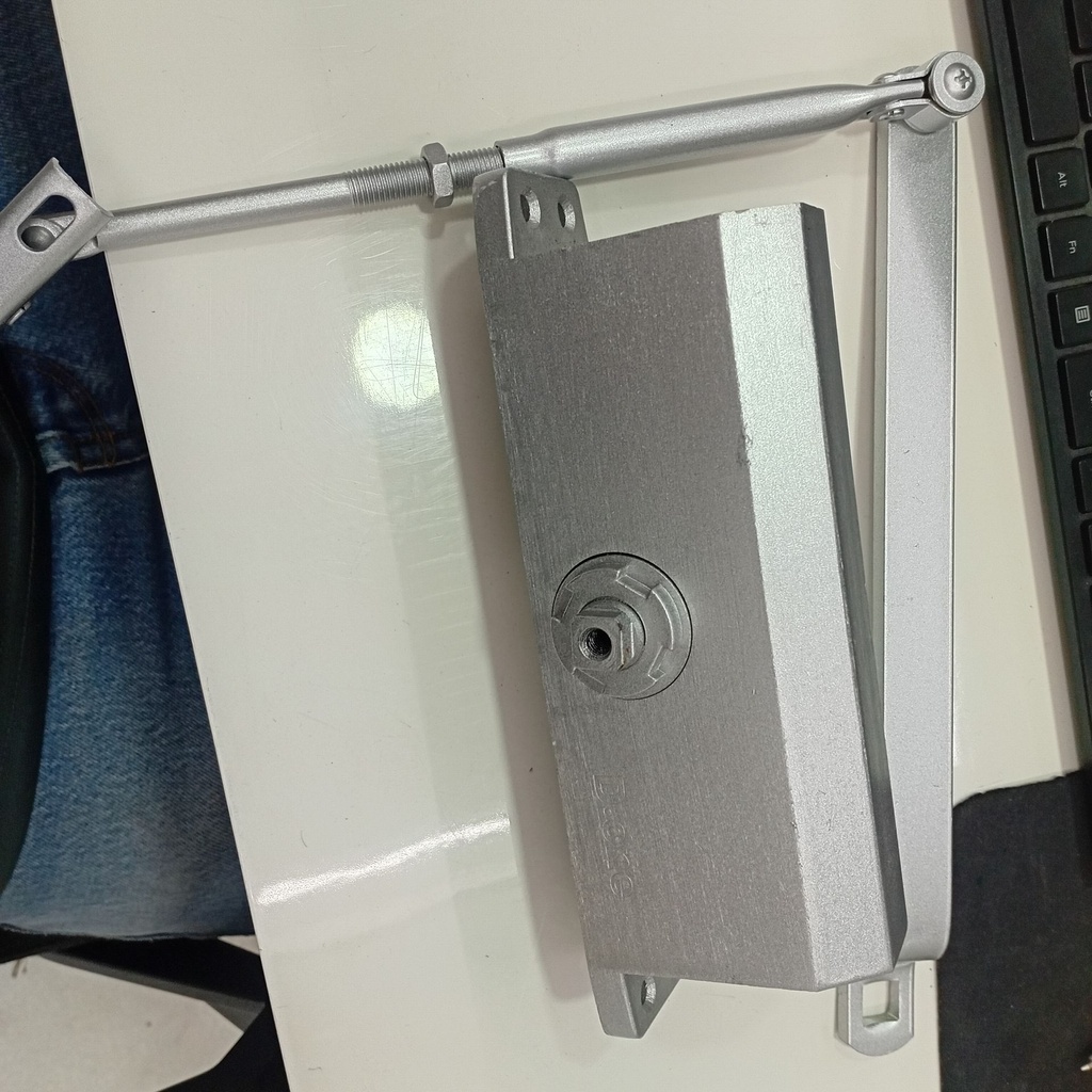Door Closer BMQ - Color: Silver Material: Zinc alloySize: M