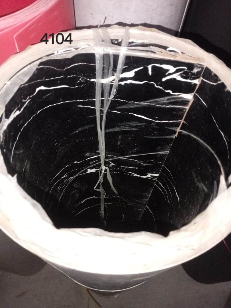 PVC GLOSS MATT  BLACK AND WHITE
Box Code: 4104