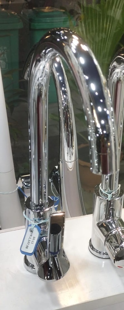 Sink Tap - Height (mm): 360Spout height (mm): 250Spout reach (mm): 200Box Code: A1-15