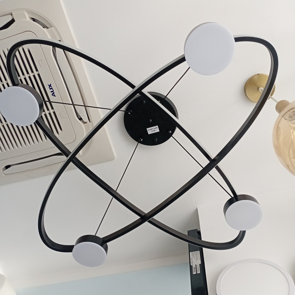 2 Φ800*H1000mm Source: LED SMD
Material:Iron+Aluminum+acryl
ic
light body finish: black
BOX CODE:  A2-11