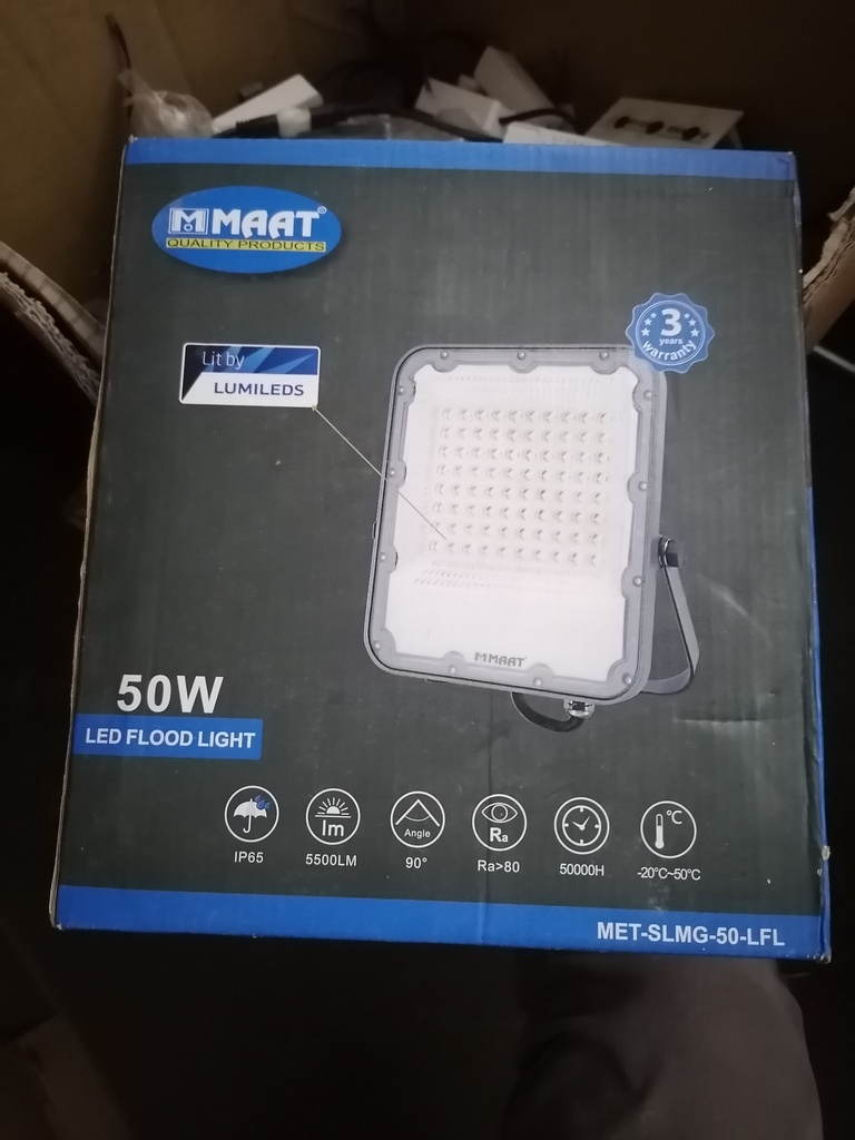 FLOOD LIGHT 50W 3000K -  MAAT