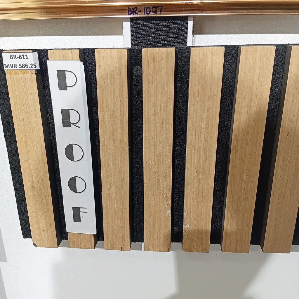 wooden acoustic wall panel (After UV) (One side) - 320*21*2700 - 101 - Oak
