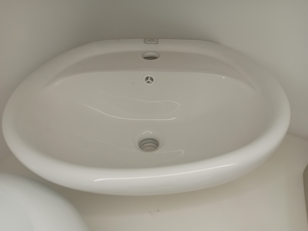 Pedestal Wash Basin without Tap B160, 20", 520 x 440 x 810mm