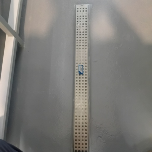 [BR-495] Swimming Pool Drain  47033302BN-700Size:700x68x53X1mm， Outlet size:Ø44mm