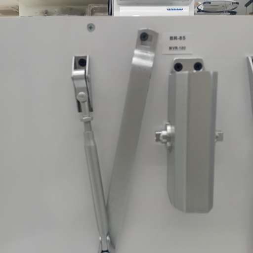 [BR-85] Door Closer BMQ Color: Silver Material: Zinc alloySize: S