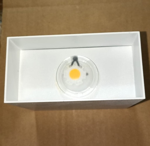 [BR-758] "Indoor wall light
material: Aluminum +Acrylic Size: 100*100*50mm
Power: 6W
Colour temperature:3000K Colour : Black/white Volte: AC85-265V"