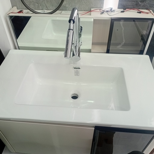 [BR-1329] Cabinet Set 1.Material: PVC painting finish,LED light under basin 2623-90 PVC  900*500 2.Basin: Ceramic;  3.Mirror Cabinet:LED light at sides,and inside of glass door  ,Touch switch only 4.Soft-close systerm; 5.Color: Same as Picture.