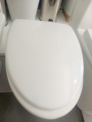 [BR-1354] LE-2001 Wall Hung Toilet, Flushing System, Rimless Size 570*390*370mm - P Trap 180mm